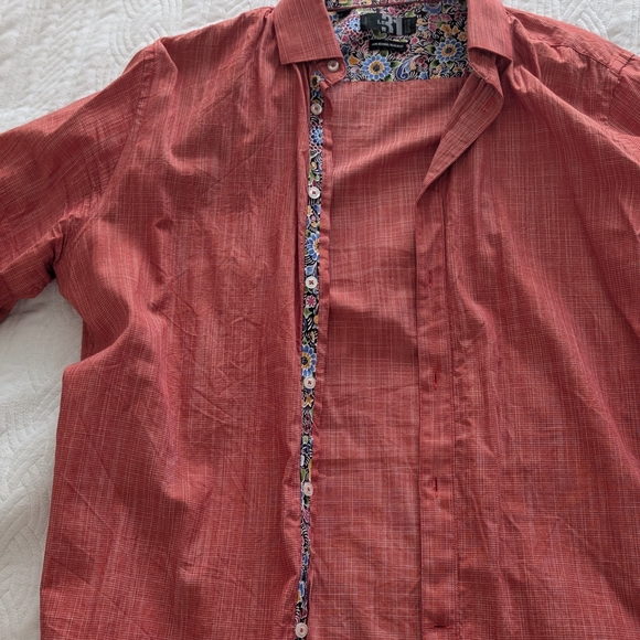 Men's Red Button-Up Shirt - Picture 4 of 4